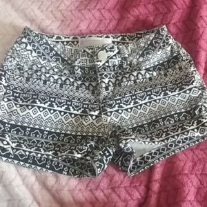 NOBO shorts